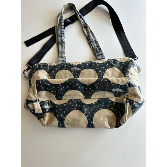 Ribbon Street Suki Wolf Moon Coated Cotton Art to Wear Tote Shoulder Bag - Picture 4 of 11